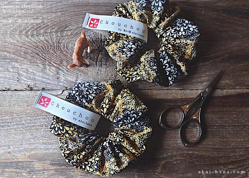 Japanese Handmade Scrunchies, Yellow Damask Floral, scaf0003