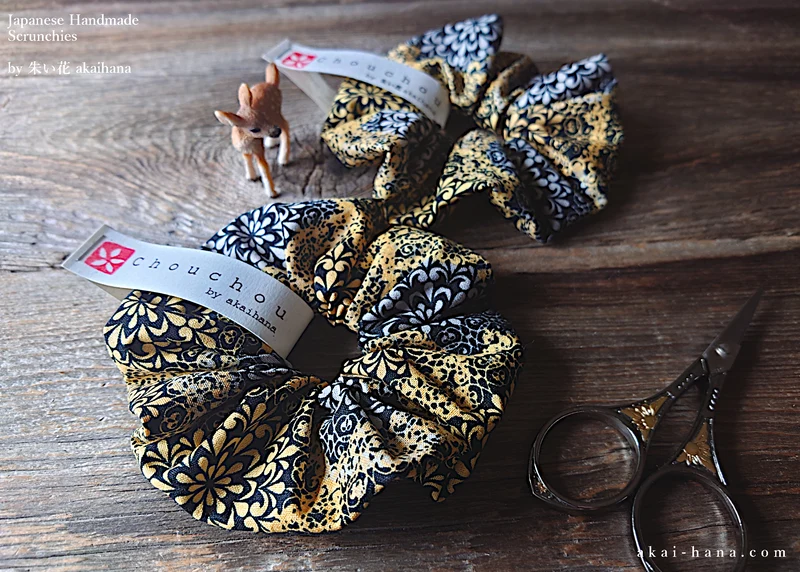 Japanese Handmade Scrunchies, Yellow Damask Floral, scaf0003