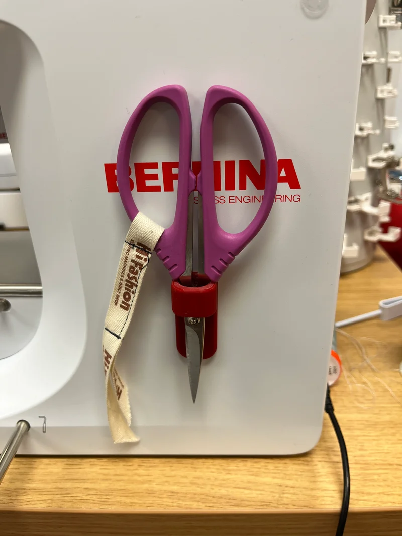 .Scissors sheath stick-on Red B68