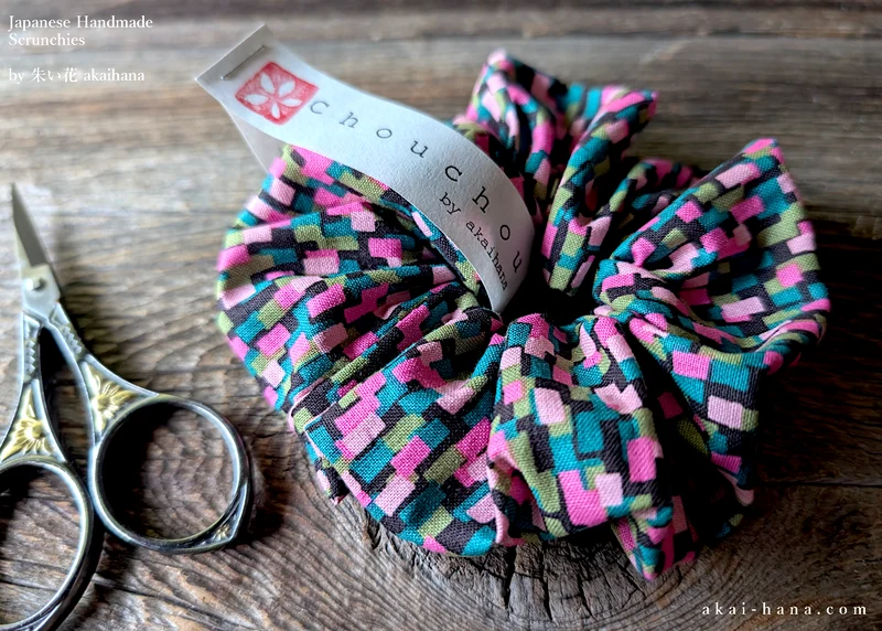 Japanese Handmade Scrunchies, Pink Mosaic, scaf0011