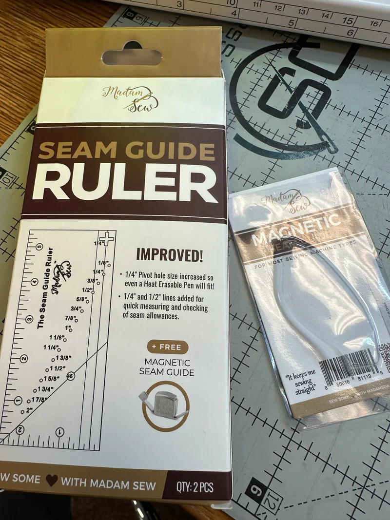 Seam Guide ruler with magnet B74