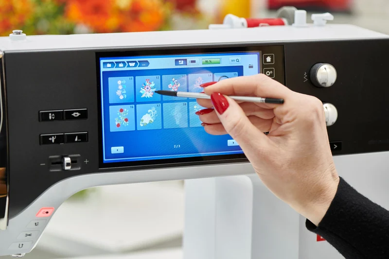 BERNINA 790 PRO mit SDT-Stickmodul