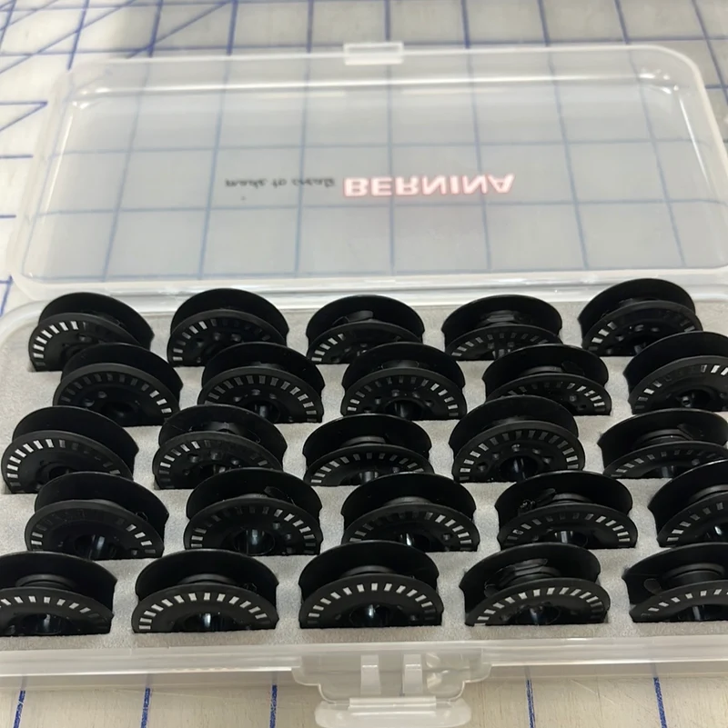 8 series bobbins 25 in foam insert case B19