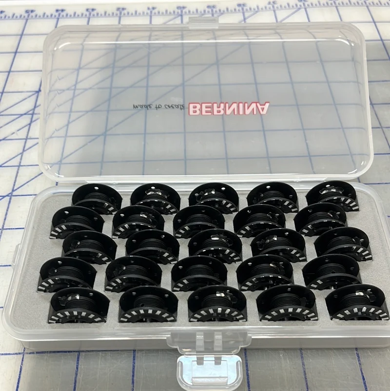 7 series bobbins 25 in foam case also fits 4 & 5 & 990 series B19
