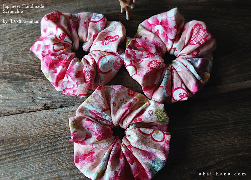 Japanese Handmade Kimono Style Scrunchies, Hikita Hanaguruma Pink ⦿scjf0060