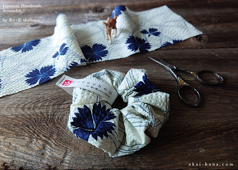Japanese Handmade Kimono style Scrunchies, Shiro Nadeshiko, White Dianthus, scjf0067