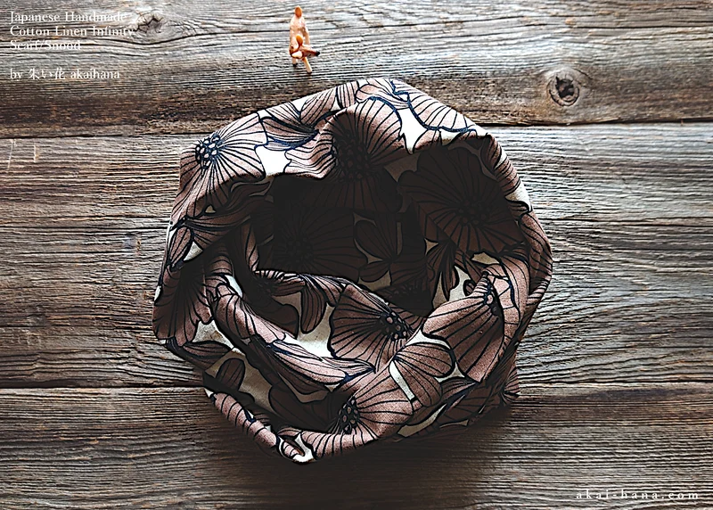 Japanese Handmade Infinity Scarf, Linen x Cotton, Nordic Floral ⦿sinf0036