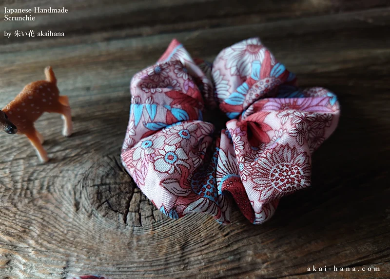Japanese Handmade Double Gauze Scrunchies, Flower Garden Pink ⦿scjf0080