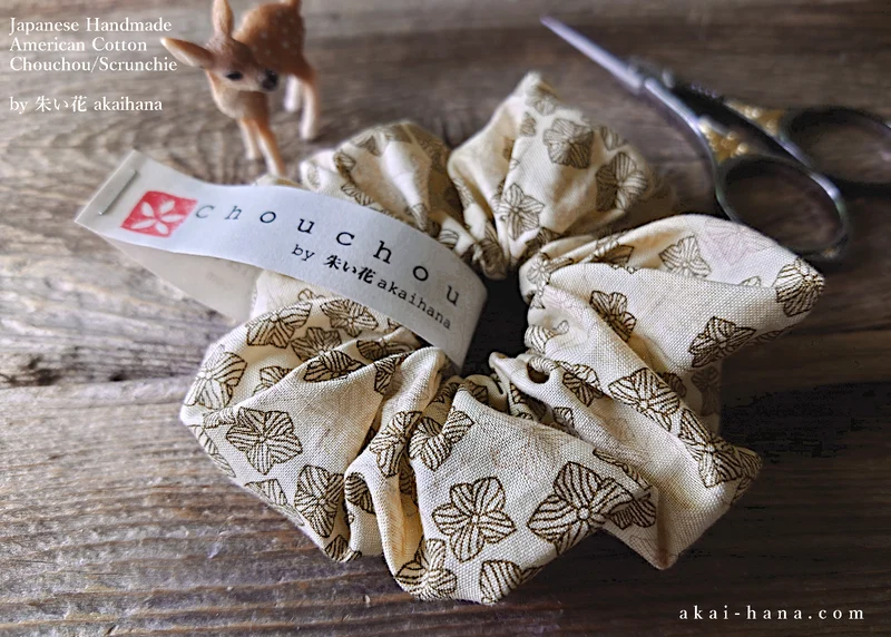 Japanese Handmade Scrunchies, Tiny Flowers ⦿scaf0025