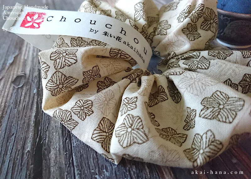 Japanese Handmade Scrunchies, Tiny Flowers ⦿scaf0025