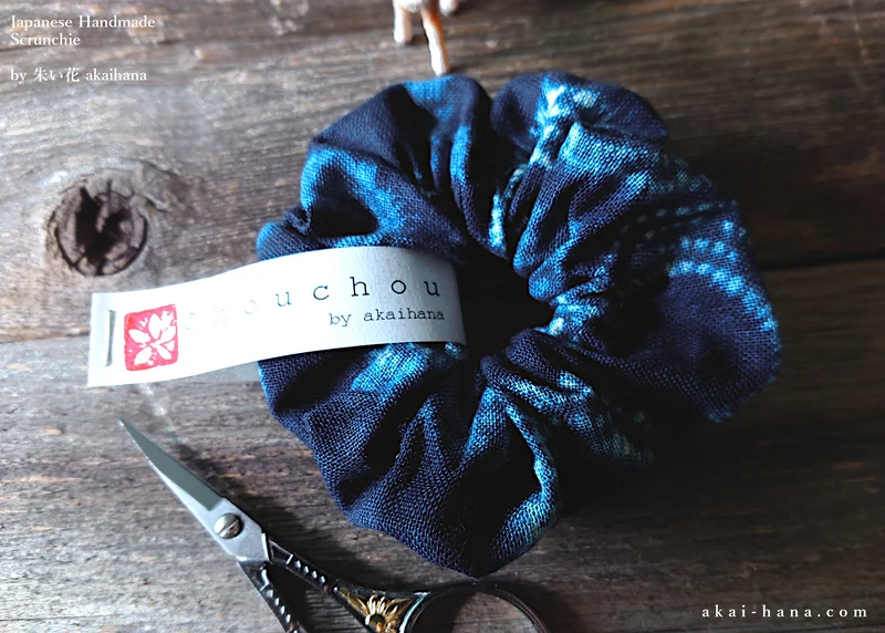 Japanese Handmade Kimono Style Scrunchies, Indigo Circles ⦿scjf0070