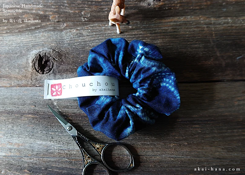 Japanese Handmade Kimono Style Scrunchies, Indigo Circles ⦿scjf0070