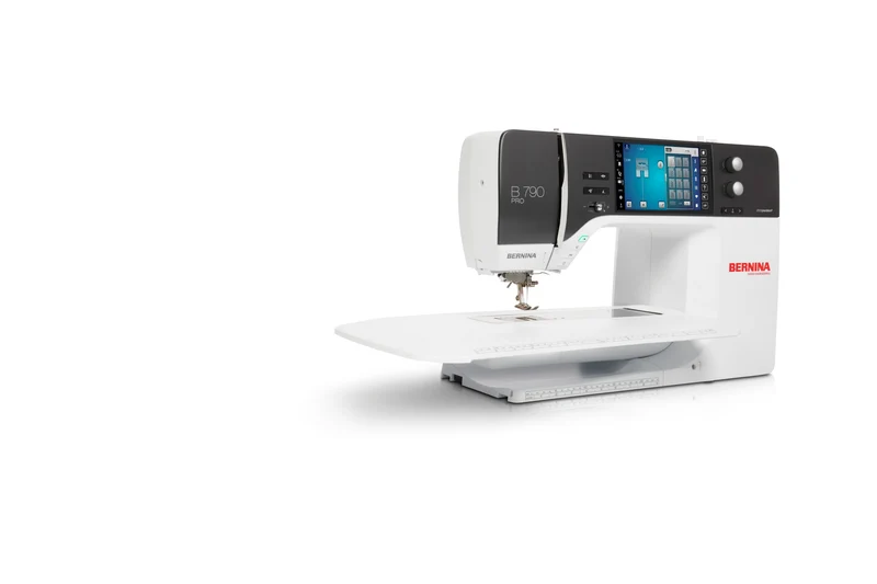BERNINA 790 PRO mit SDT-Stickmodul