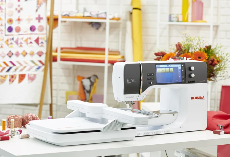 BERNINA 790 PRO mit SDT-Stickmodul