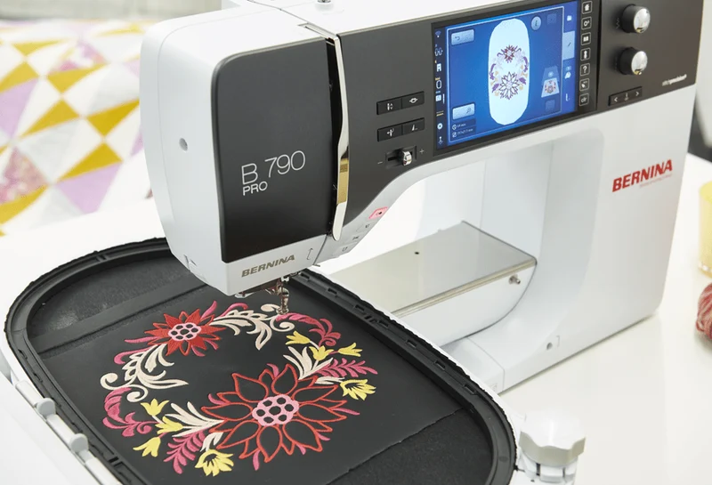 BERNINA 790 PRO mit SDT-Stickmodul