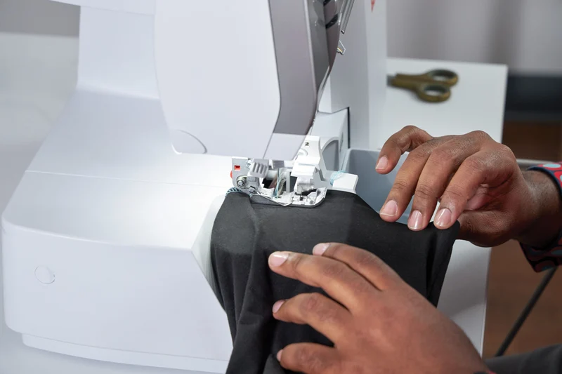 BERNINA Overlock L 860