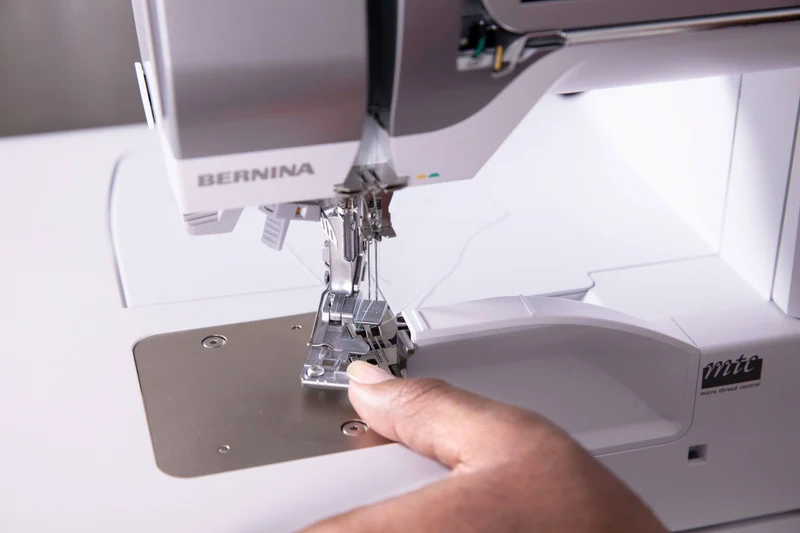 BERNINA Overlock L 860
