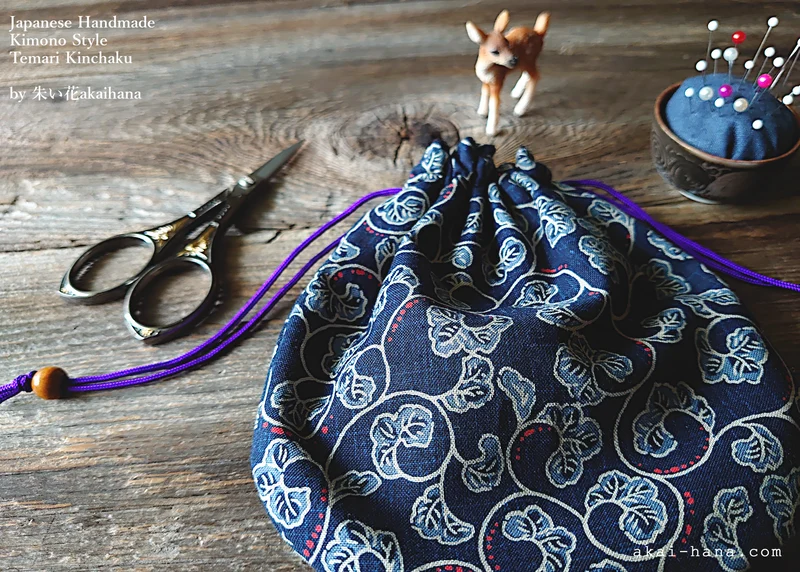 Japanese Handmade Temari Kinchaku Purse, Karakusa, tkjp0012
