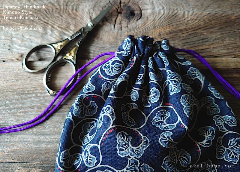 Japanese Handmade Temari Kinchaku Purse, Karakusa, tkjp0012