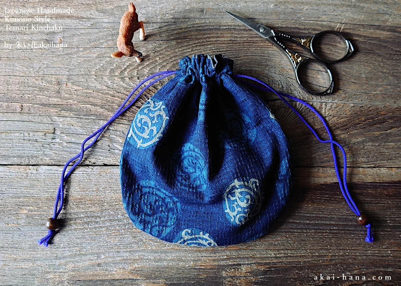 Japanese Handmade Temari Kinchaku Purse, Maru Karakusa, tkjp0013