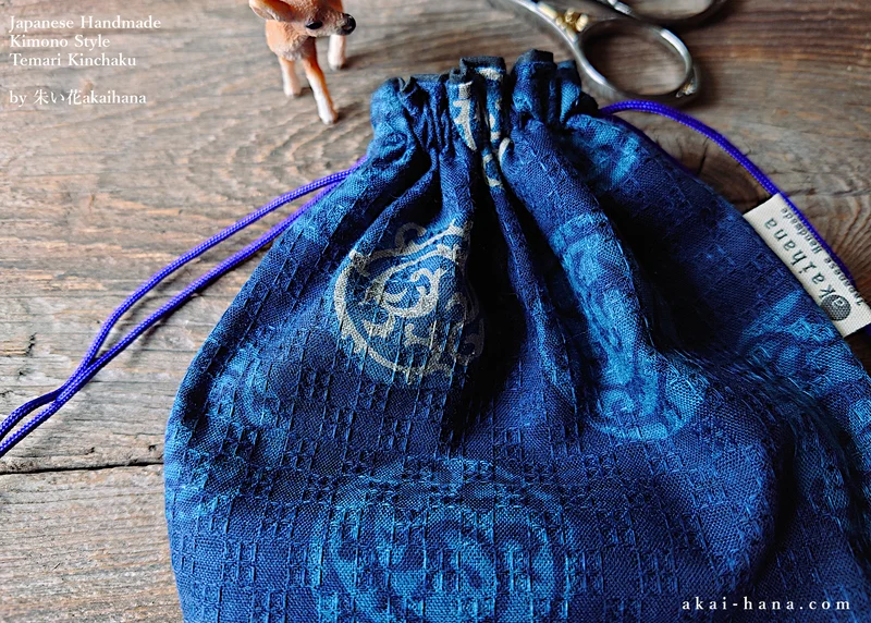 Japanese Handmade Temari Kinchaku Purse, Maru Karakusa, tkjp0013