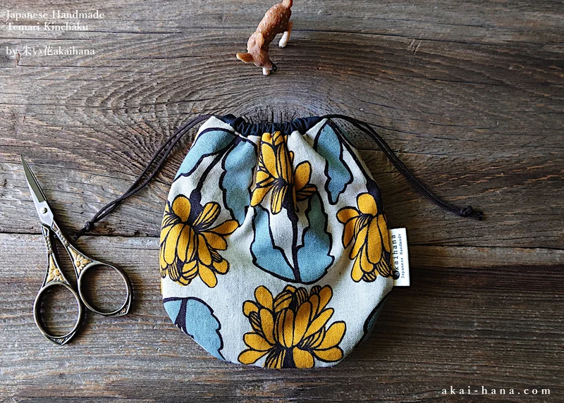Japanese Handmade Temari Kinchaku (Drawstring) Purse, Floral Yellow ⦿tkjp0021