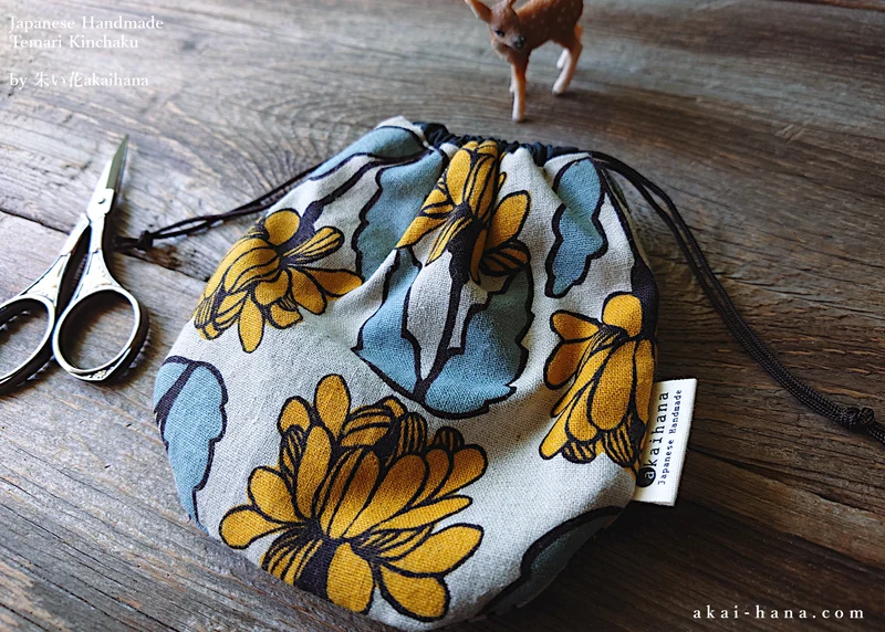 Japanese Handmade Temari Kinchaku (Drawstring) Purse, Floral Yellow ⦿tkjp0021