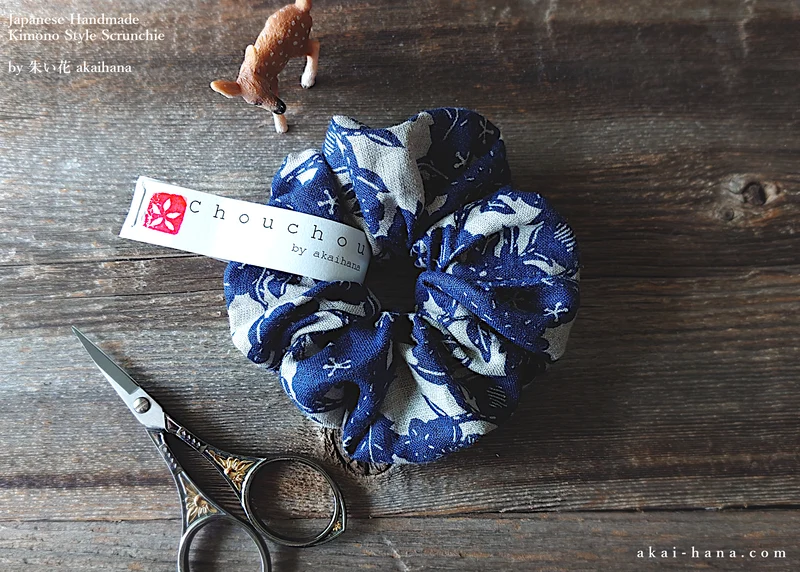 Japanese Handmade Linen Scrunchies, Indigo Floral ⦿scjf0075