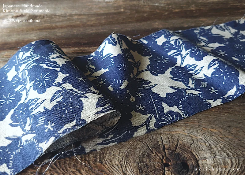 Japanese Handmade Linen Scrunchies, Indigo Floral ⦿scjf0075