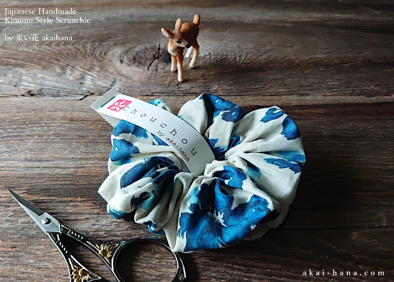 Japanese Handmade Scrunchies, Blue Floral, scjf0085