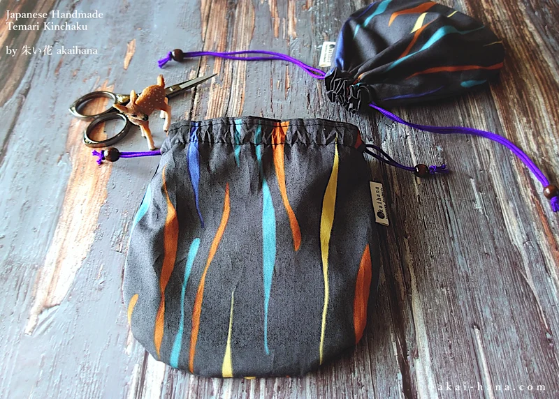 Mizu Fūsen (Water Balloon) Black, Temari Kinchaku Purse ⦿tkjp0004