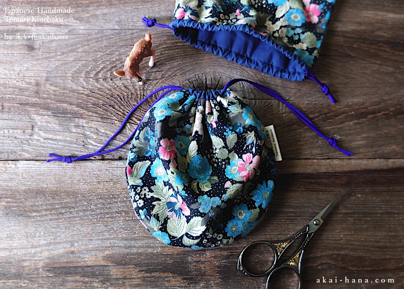 Japanese Handmade Temari Kinchaku (Drawstring) Purse, Black Floral ⦿tkjp0024