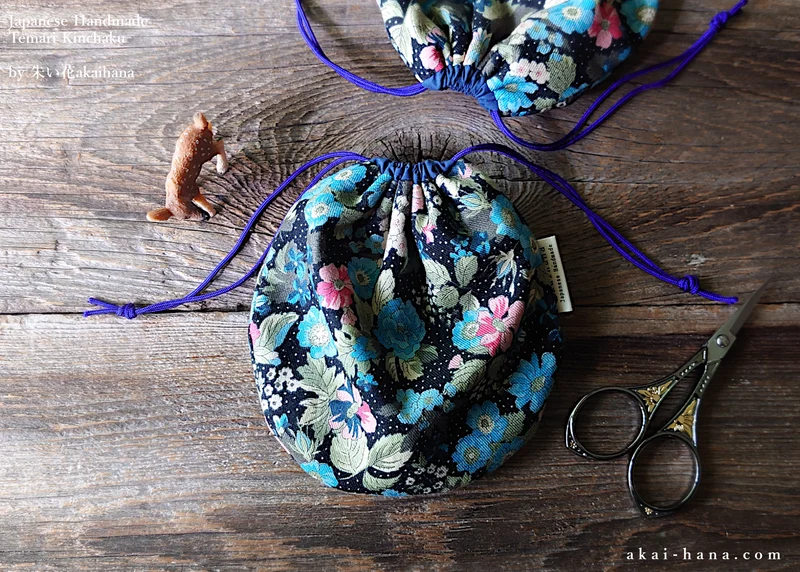 Japanese Handmade Temari Kinchaku (Drawstring) Purse, Black Floral ⦿tkjp0024
