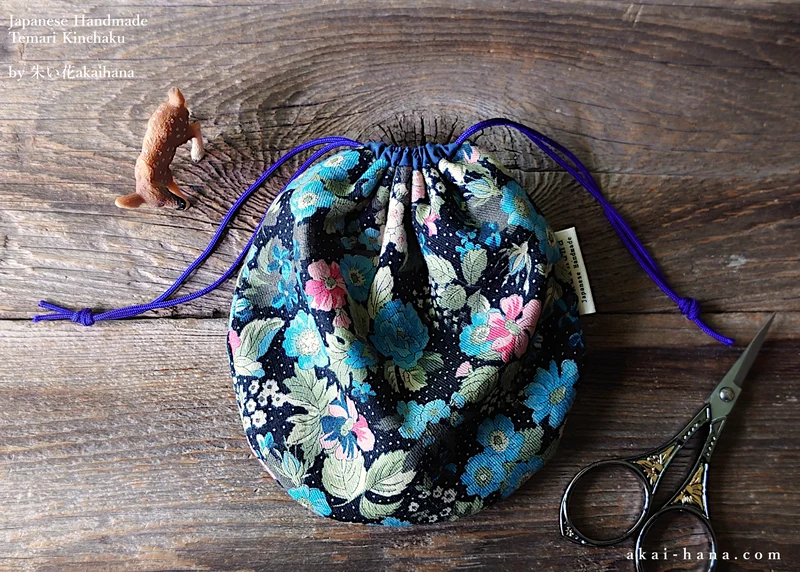 Japanese Handmade Temari Kinchaku (Drawstring) Purse, Black Floral ⦿tkjp0024