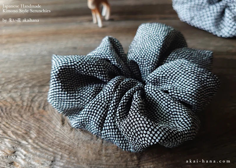 Japanese Handmade Chirimen Scrunchies, Samekomon ⦿scjf0109