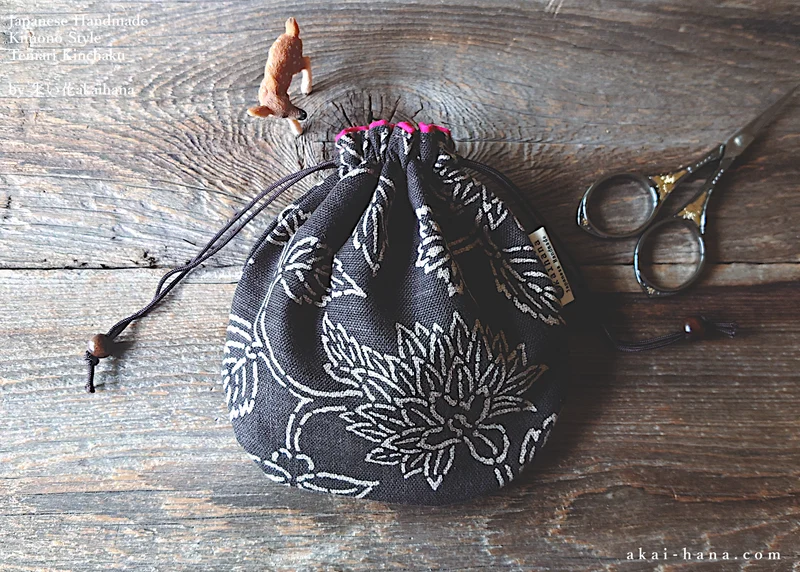 Japanese Handmade Temari Kinchaku (Drawstring) Purse, Kyoto Hand Screen-Printed, Brown ⦿tkjp0018