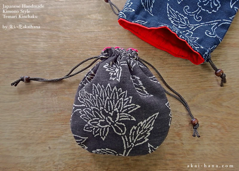 Japanese Handmade Temari Kinchaku (Drawstring) Purse, Kyoto Hand Screen-Printed, Brown ⦿tkjp0018