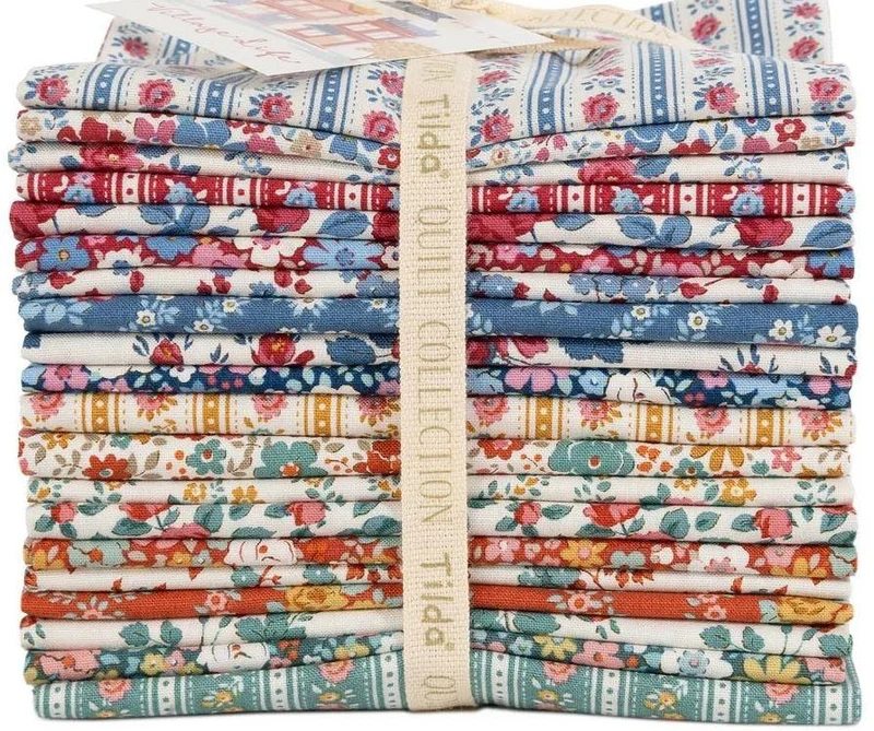 Tilda Village Life, Precut FQ Bundle - 20pcs