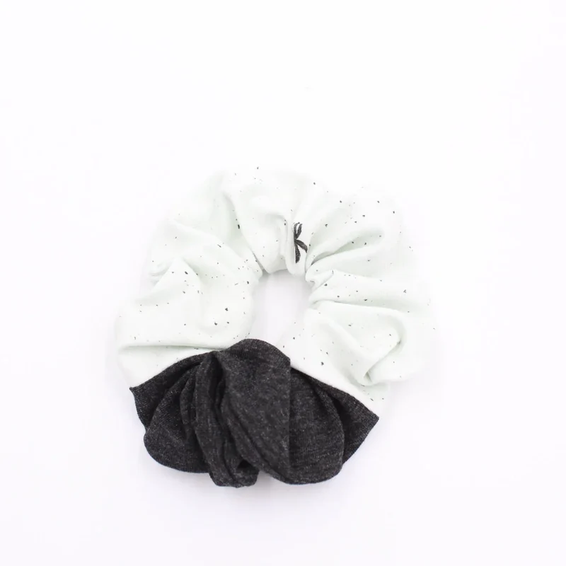 Mittleres Scrunchie handgemacht
