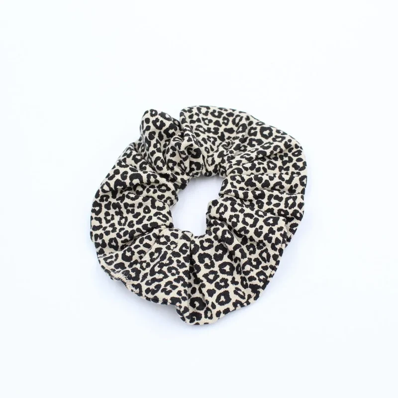 Mittleres Scrunchie handgemacht