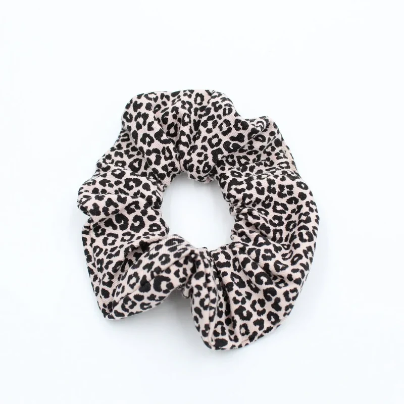 Mittleres Scrunchie handgemacht