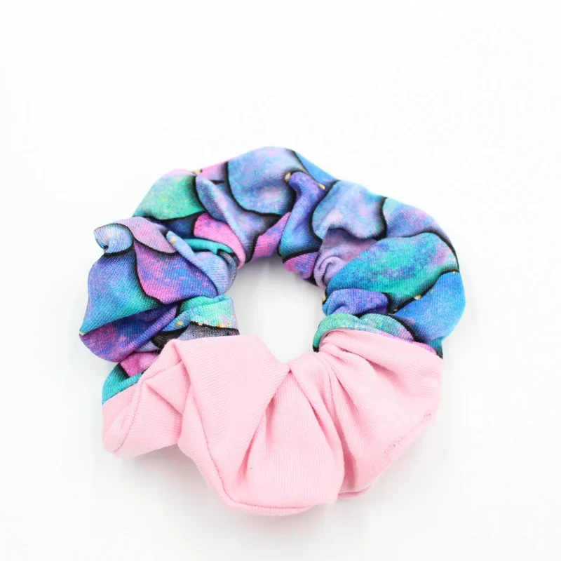 Mittleres Scrunchie handgemacht