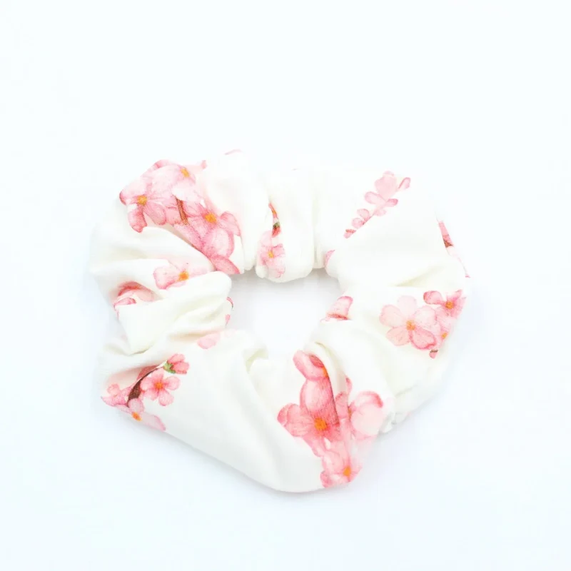 Mittleres Scrunchie handgemacht