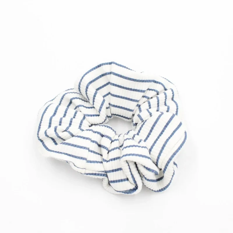 Mittleres Scrunchie handgemacht