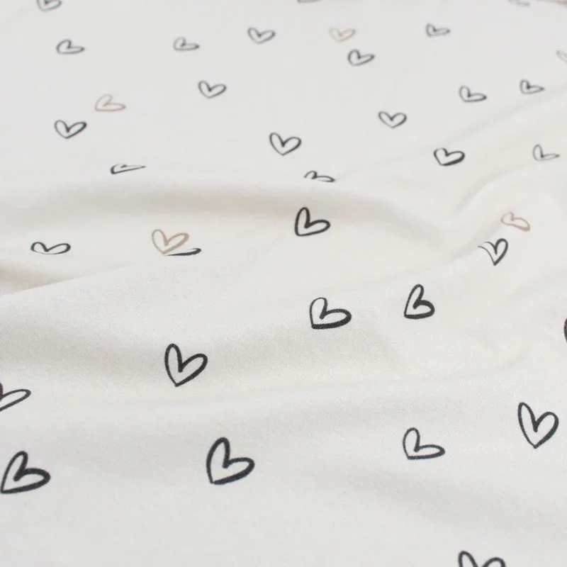 Jersey Stoff „Kleine Herzen“