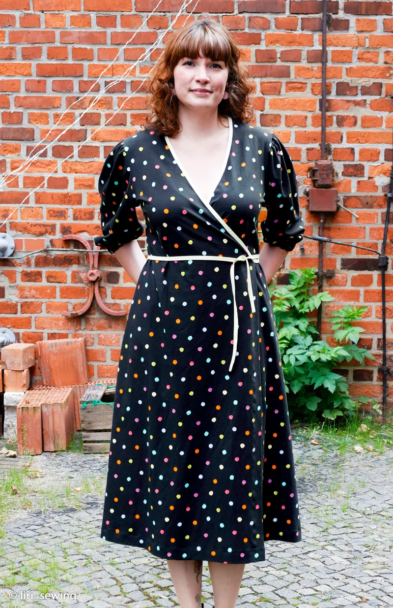 Baumwolljersey bunte Punkte Flowerpop by Hip Som Hap von Swafing schwarz