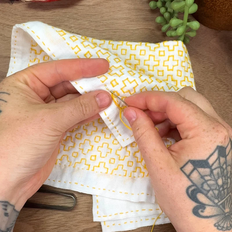 Daruma Sashiko Mustertuch - Hitomezashi
