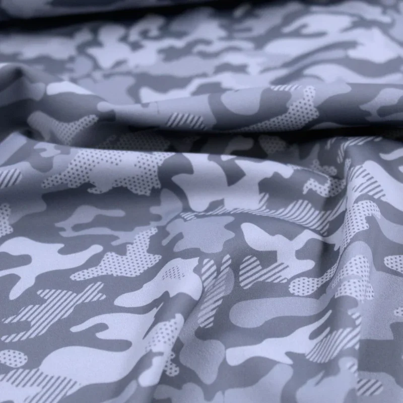 Sport und Badeanzugstoff Camouflage