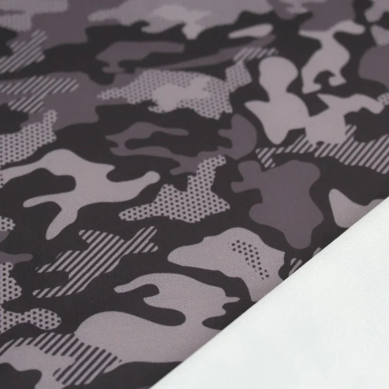 Sport und Badeanzugstoff Camouflage