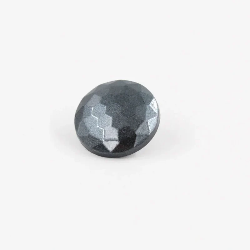 Facettierter Kunststoffknopf | 20 mm